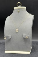 طقم ذهب صغير عيار 18 قوس النعومة وزن 2.7 جرام