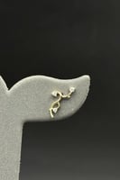 حلق ذهب تصميم الماس عيار 18 وزن 1 جرام