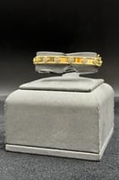 اسوارة وردة ذهب تصميم الماس عيار 18 وزن 10.15 جرام