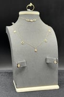 طقم ذهب عيار 18 قطرات الرقي وزن 2.85 جرام