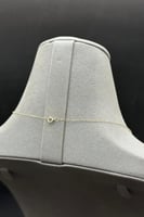 عقد دورين زهرة ذهب تصميم الماس عيار 18 وزن 0.8 جرا...