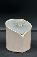 خاتم ذهب تصميم الماس عيار 18 وزن 1.3 جرام