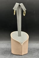 حلق مبروم ذهب صافي ايطالي عيار 18 وزن 1.4 جرام