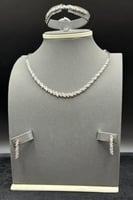 طقم ذهب أبيض للعروس عيار 18 هدوء الإشراقة وزن 14.2...