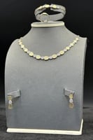 طقم ذهب تصميم الماس عيار 18 وزن 16.2 جرام