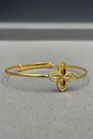 اسوارة اطفال وردة ذهب صافي عيار 21 وزن 2.5 جرام