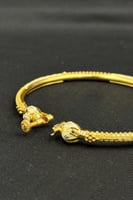 اسوارة ذهب تصميم هندي عيار 21 وزن من 11.6 الى 11.9...