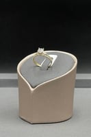 دبلة توينز ذهب تصميم الماس عيار 18 وزن 1.4 جرام