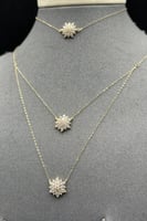 طقم دورين ذهب تصميم الماس عيار 18 وزن 3.6 جرام