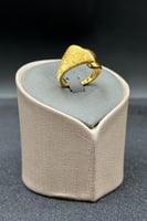 خاتم ذهب صافي عيار 21 وزن 3.7 جرام