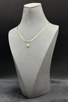 عقد فلات ذهب مع لؤلؤ عيار 18 وزن 4.5 جرام