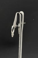 حلق دائرة ذهب ابيض تصميم الماس عيار 18 وزن 2.7 جرا...