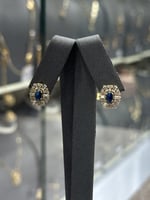 حلق ذهب تصميم الماس بفص ملون