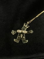 عقد الماس فخم بتصميم ملك انيق