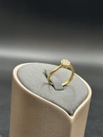 خاتم ذهب الماس ناعم بتصميم وردة انيق