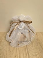 هدايا من كيس مطرز و اكسسوار بإختيارك