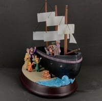 دايوراما سفينة مسلسل سالي مع اضائة و موسيقى