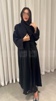 عباية سوداء باردة بأكمام واسعة بخطوط نحاسية- 1129