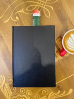 فاصل كتاب خشبي على شكل قلم 12 سم