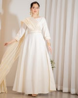 جلابية نساء انيقة من اللنن الهندي مقتبسة من الساري...