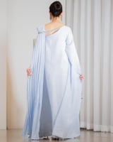 جلابية نساء انيقة من اللنن السماوي ومزينة بكرستال...