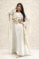 جلابية من اللنن بستايل مميز وتفاصيل هندسية مميزة م...