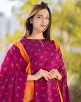 جلابية نسائي شعبية وتسمى بدراعة المتفت وهي لبس نجد...