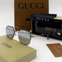 نظارة شمسية ماركة قوتشي هاي كواليتي مع ملحقاتها