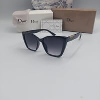 نظارة شمسية ماركة Dior هاي كواليتي مع ملحقاتها