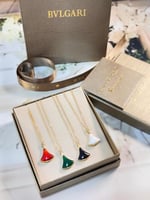 سلسال هاي كواليتي ماركة BVLGARI مع الملحقات