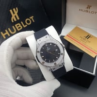 ساعة هوبلت النسائية مع جميع ملحقاتها