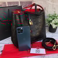 شنطة نسائية ماركة كارولينا هيريرا CH ا مع ملحقاتها