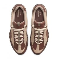 شوز نايك جاكيموس