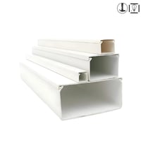 مجرى ديكور 50*50 بلاستيك عادي