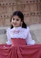 مريول انيق بتطريز جوانا