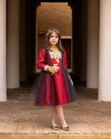 فستان يوم التأسيس الأحمر