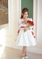 فستان زهرة العيد الأحمر