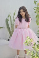 فستان عريب وردي بتطريز اوف وايت