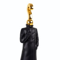 مجسم بعلامة الأستفهام باللون الاسود