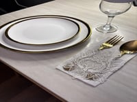 حامل ملاعق لدانتيل ورده