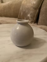 فازه سيراميك بدون الورد لطاولة الخدمه