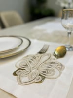 مفرش دانتيل