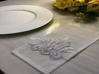 حامل ملاعق دانتيل فضي