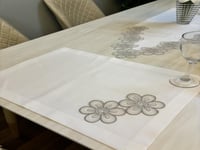 مفرش صحن دانتيل رمادي