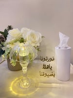 مناديل أسطوانيه لون ابيض