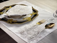 طقم مفارش دانتيل