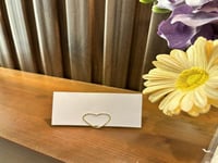 استاند قلب ذهبي ..حديد