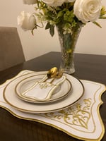 طقم مفرش صحن و حامل ملاعق