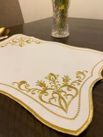 طقم مفرش صحن و حامل ملاعق