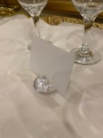 استاند اكريليك للكروت تصميم كريستال